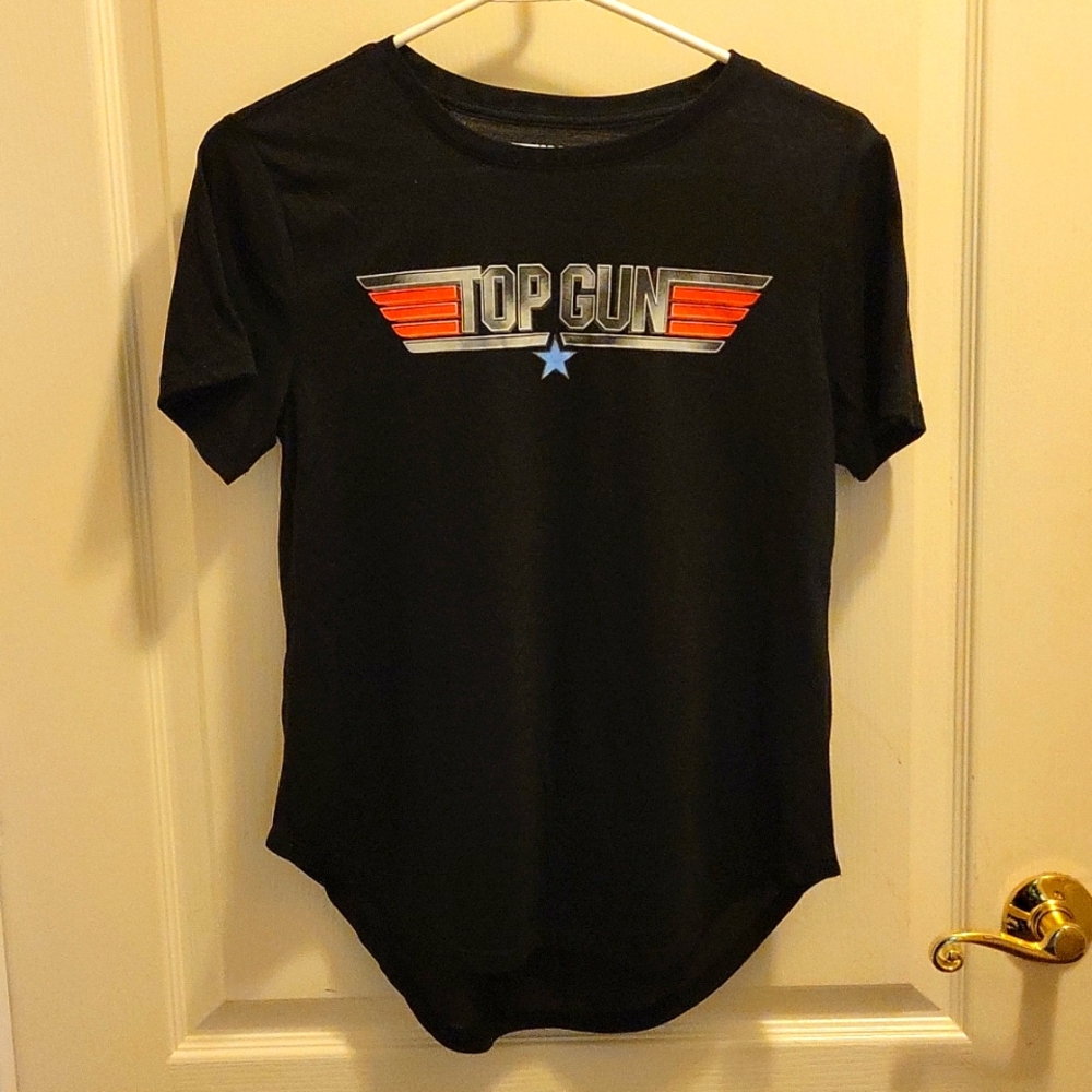Top Gun black gray red short sleeve graphic tee shirt Crew neck Med 7-9 …EUC